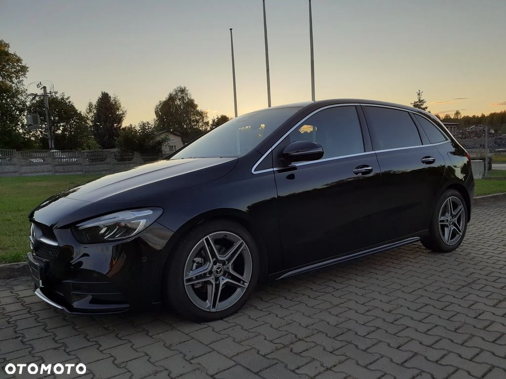 Mercedes-Benz Klasa B 200 d AMG Line 8G-DCT - 4