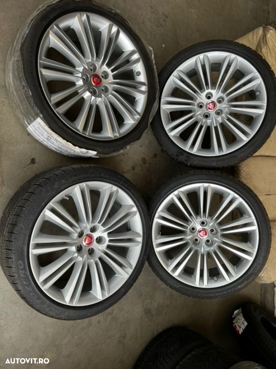 vand jante originale Jaguar pe 20” cu anvelope de iarnă - 1