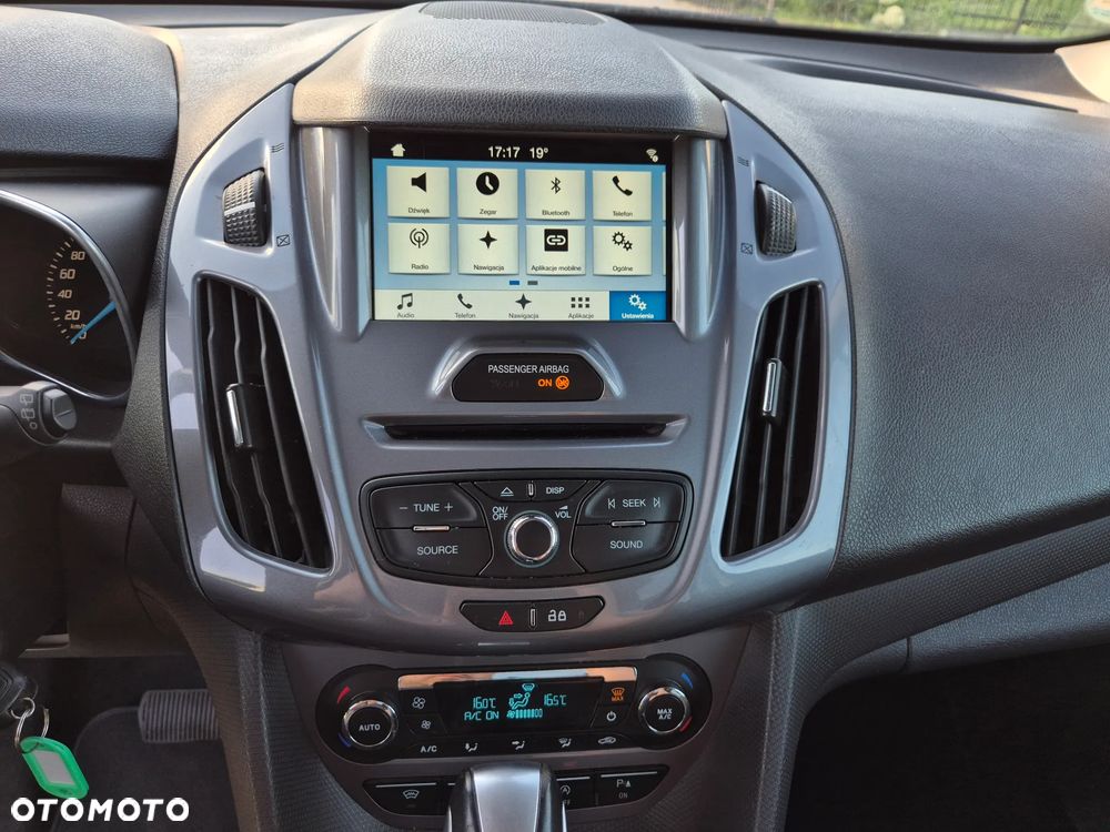 Ford Tourneo Connect Grand - 38