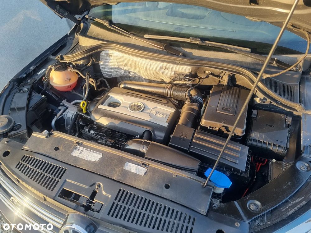 Volkswagen Tiguan - 16