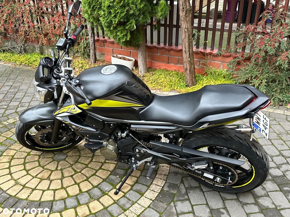Yamaha XJ - 19