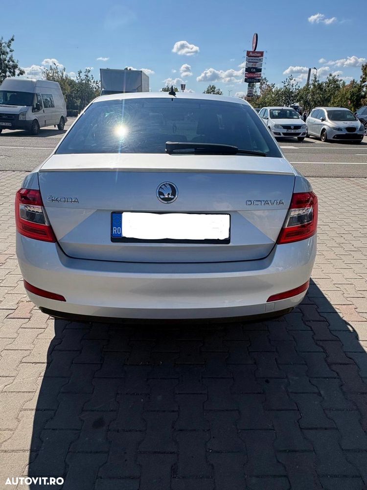 Skoda Octavia 1.6 TDI GREENLINE - 4