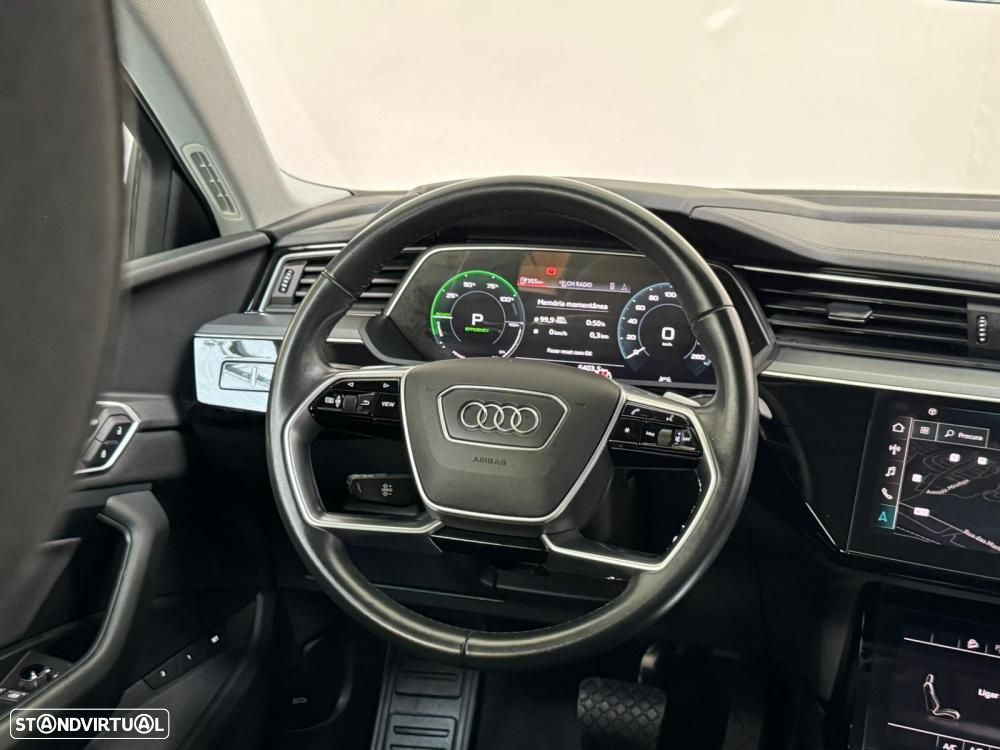 Audi e-tron 55 quattro Advanced - 39