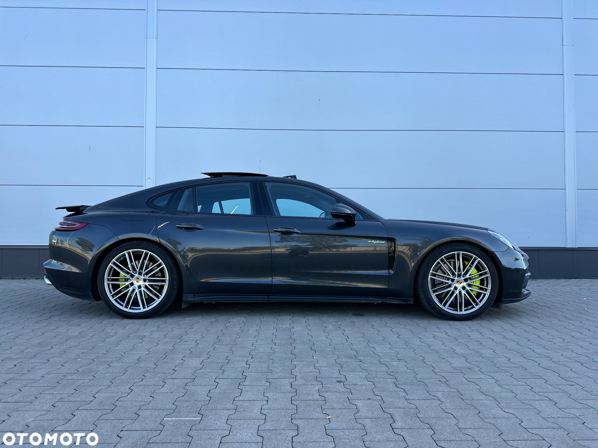 Porsche Panamera 4S E-Hybrid - 3