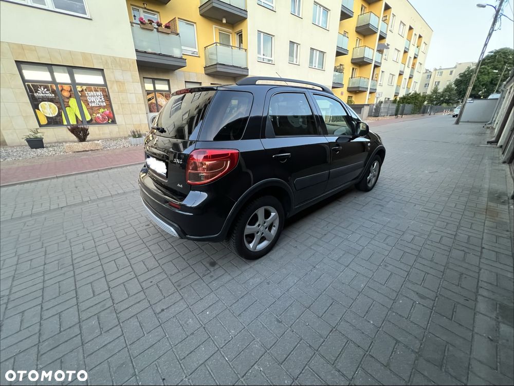 Suzuki SX4 - 4