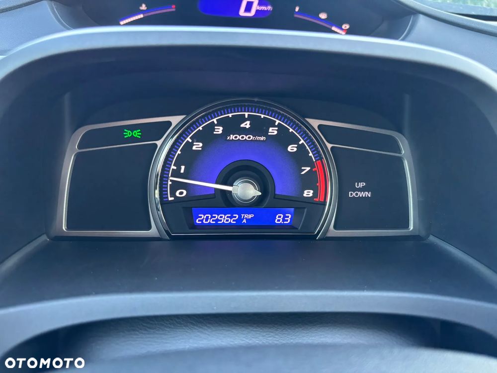 Honda Civic 1.8 Comfort - 22