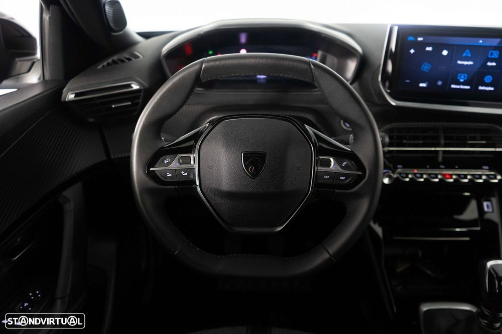 Peugeot 2008 1.2 PureTech Allure Pack - 24
