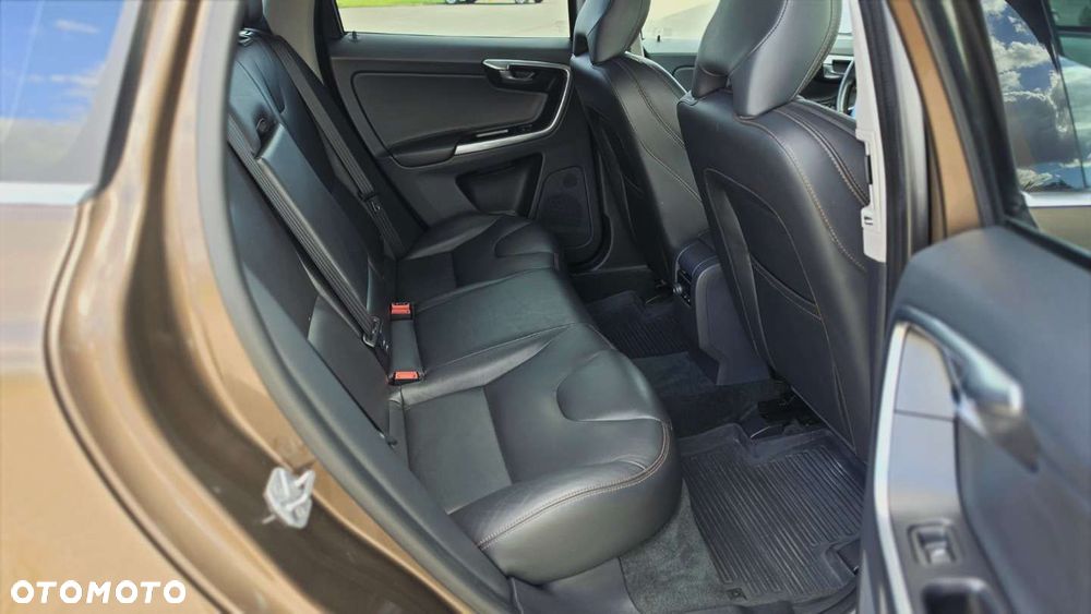 Volvo XC 60 D3 Geartronic Summum - 7