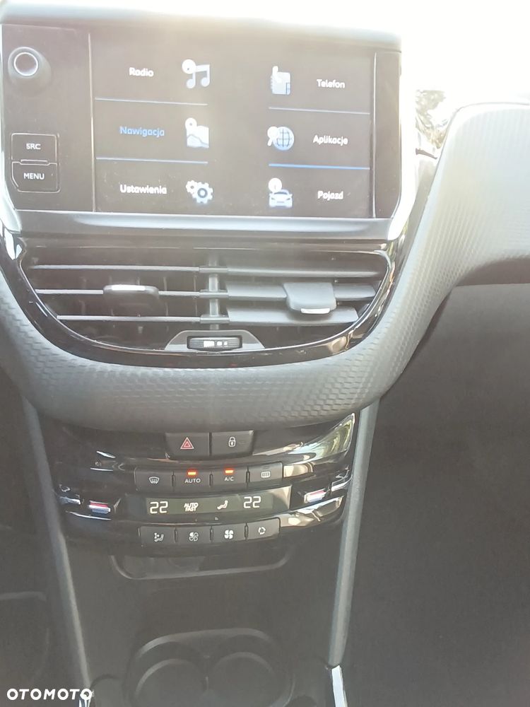 Peugeot 2008 BlueHDi 100 STOP & START Allure - 24