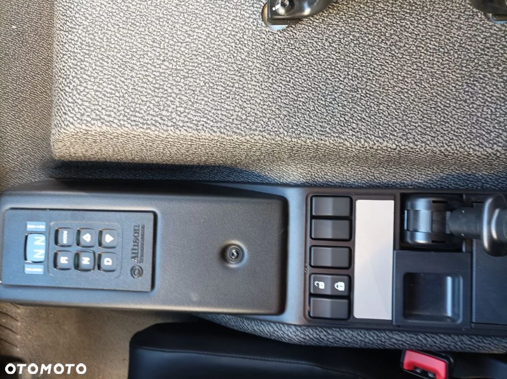 Renault D 26 wide - 9