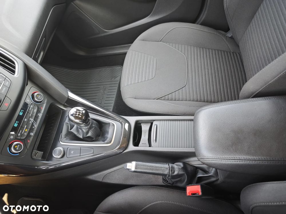 Ford Focus - 11
