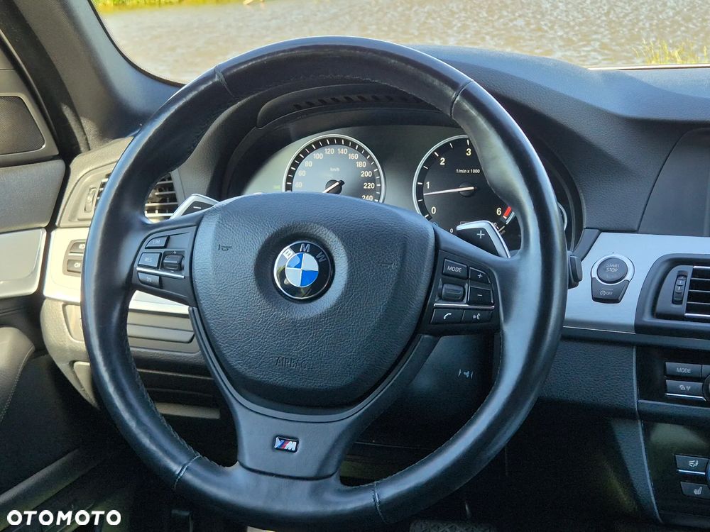 BMW Seria 5 530d xDrive Sport-Aut Modern Line - 17
