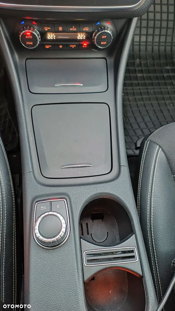 Mercedes-Benz Klasa A 180 CDI 7G-DCT Style - 31