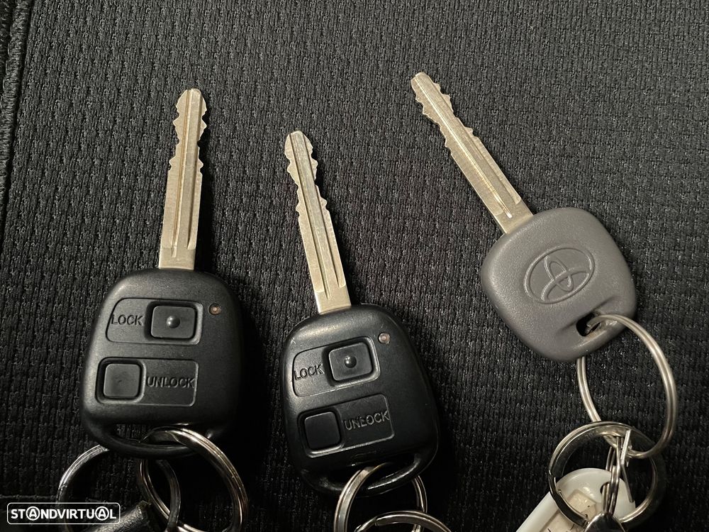 Toyota FJ Cruiser - 29