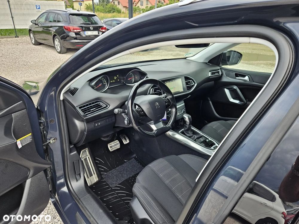Peugeot 308 BlueHDi FAP 150 Stop&Start Automatik Allure - 25