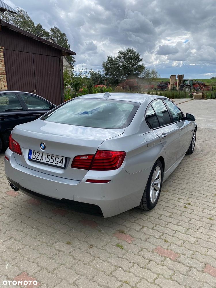 BMW Seria 5 528i xDrive - 3