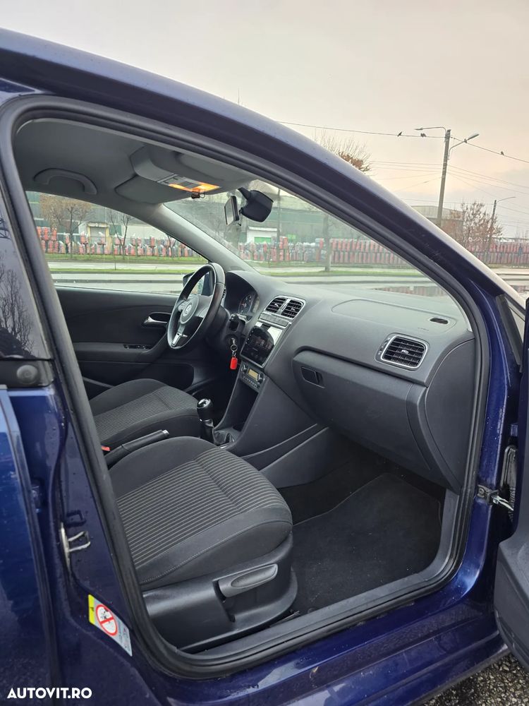 Volkswagen Polo 1.6 TDI DPF Highline BlueMotion Technology - 9