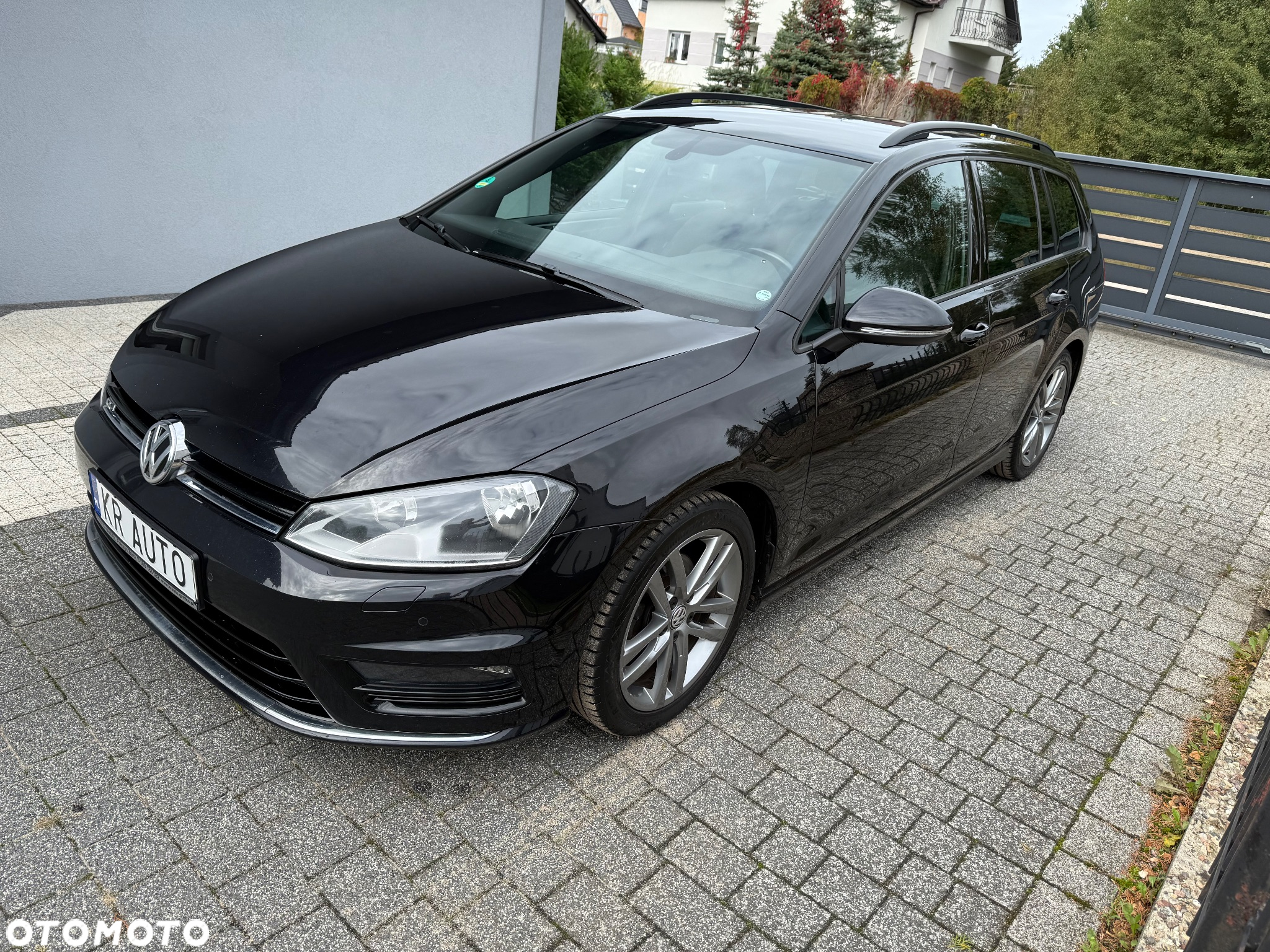 Volkswagen Golf - 25