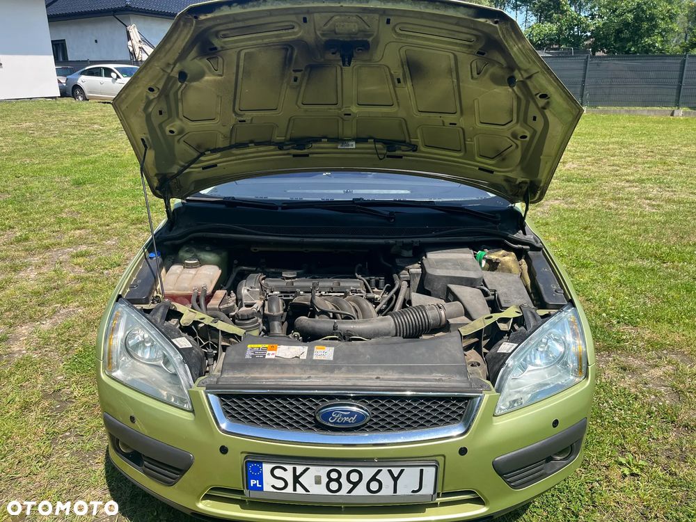 Ford Focus 1.6 16V Ghia - 15