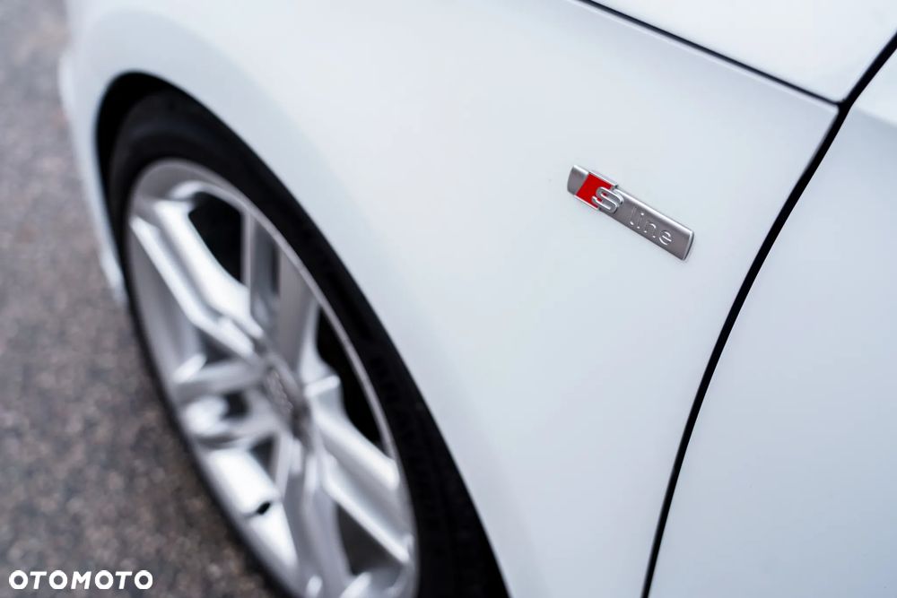 Audi A1 Sportback 1.4 TFSI S tronic S line Sportpaket - 23