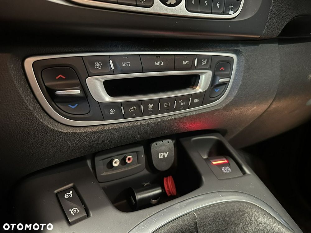 Renault Scenic - 15
