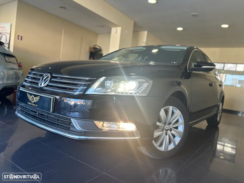 VW Passat 2.0 TDI BlueMotion Trendline - 1