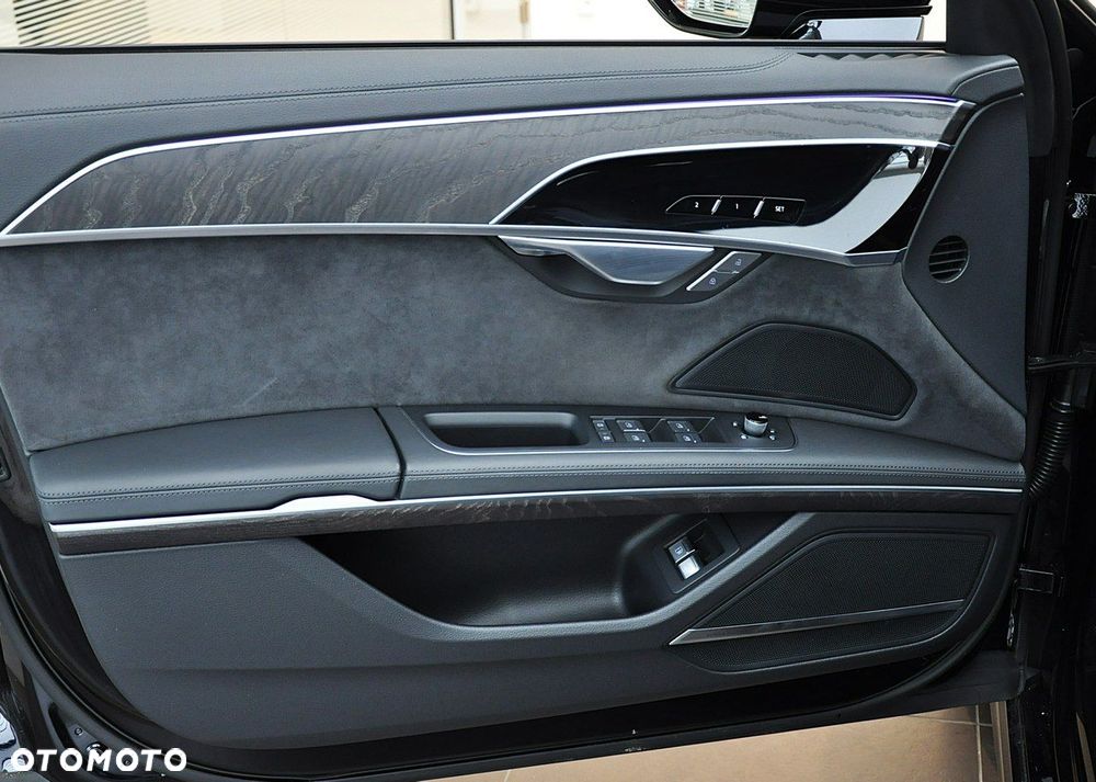 Audi A8 - 24