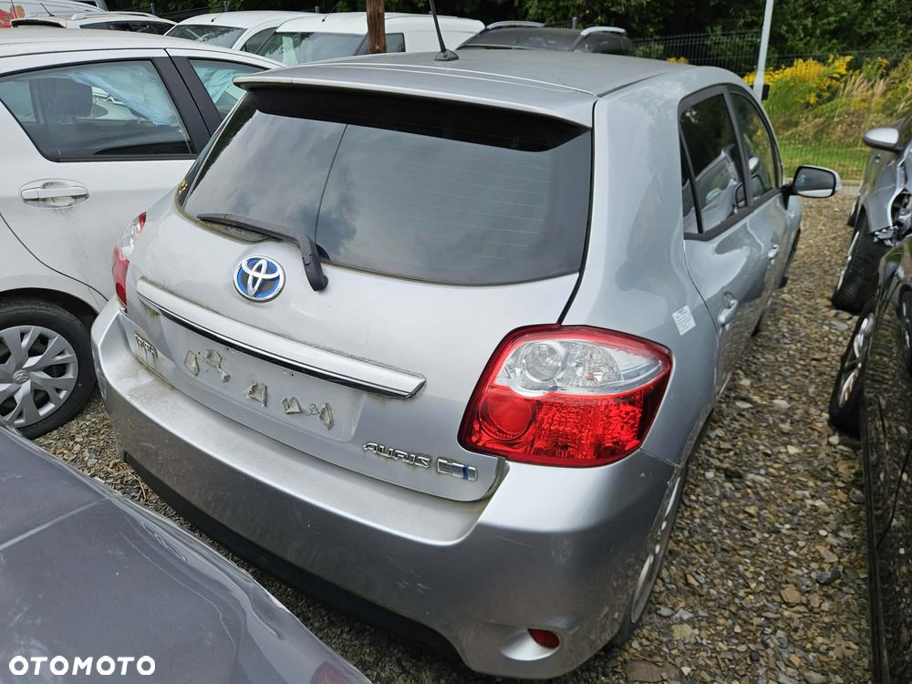 Toyota Auris 1.8 HSD Luna - 1