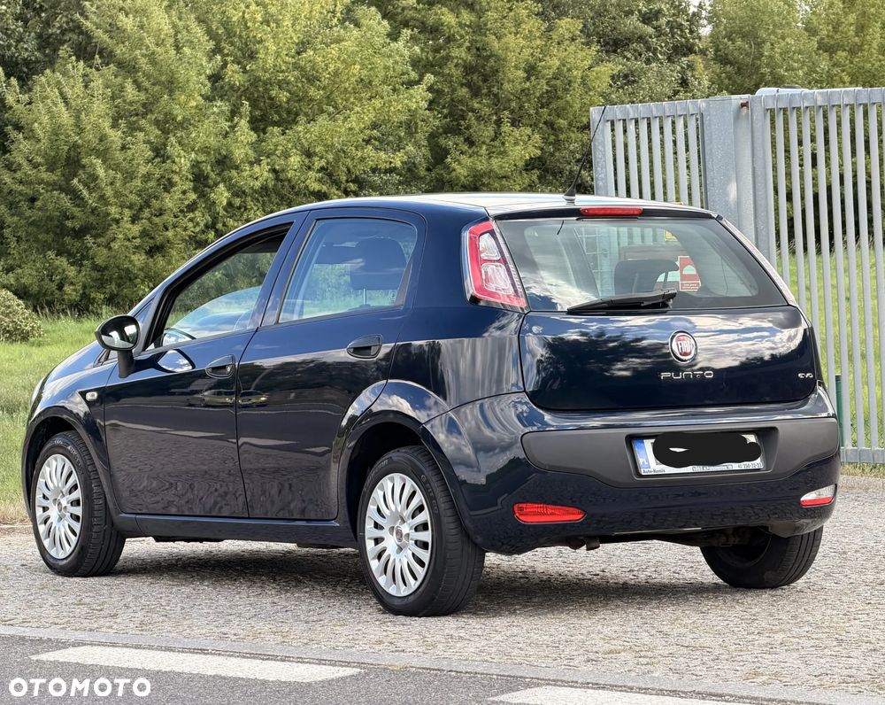 Fiat Punto Evo 1.4 8V Estiva Blue&Me - 4