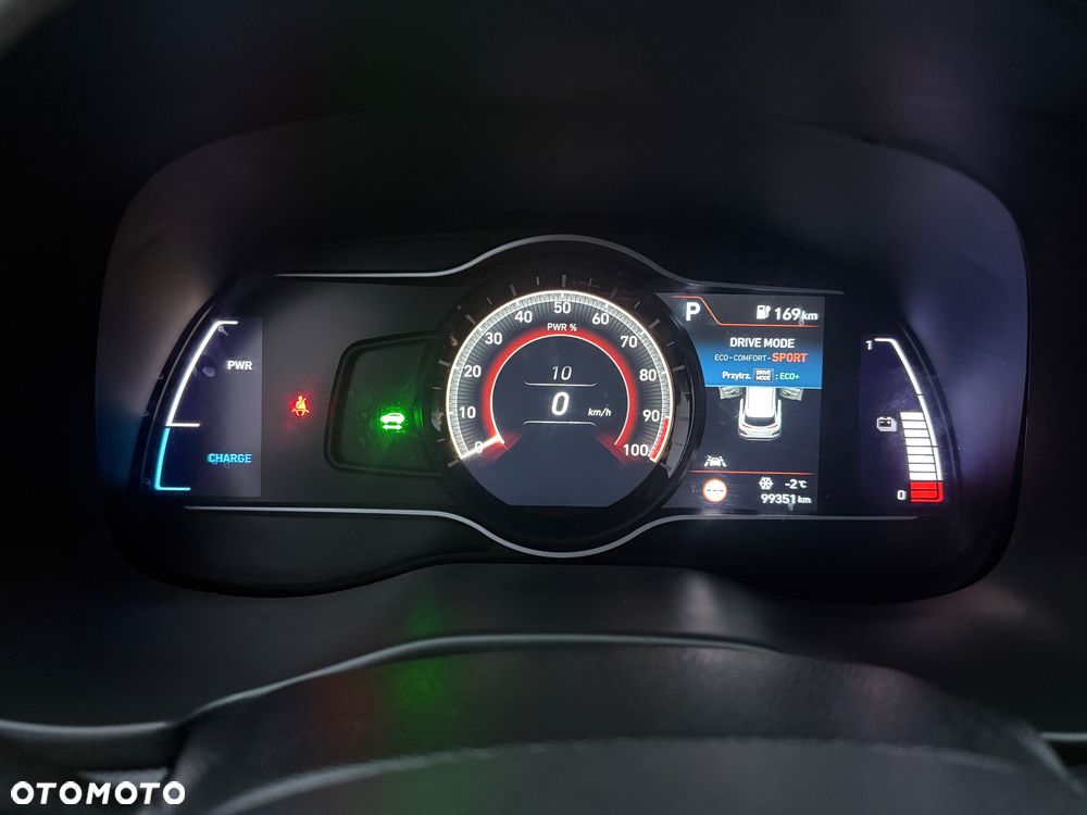 Hyundai Kona Premium - 19