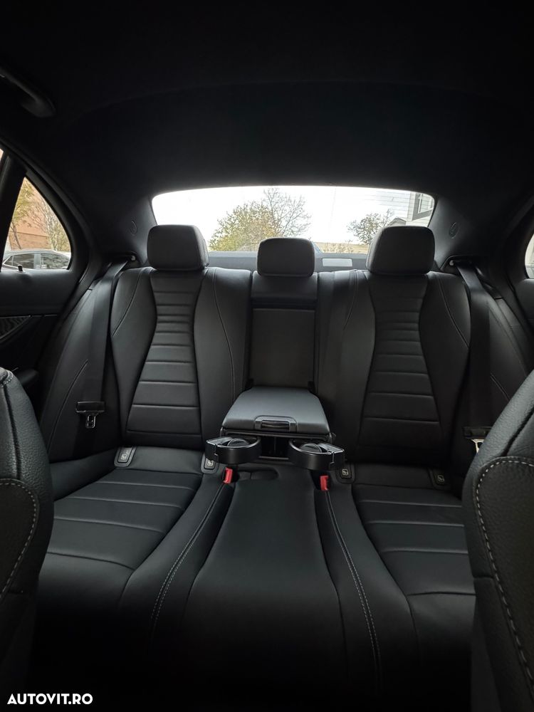 Mercedes-Benz E - 15