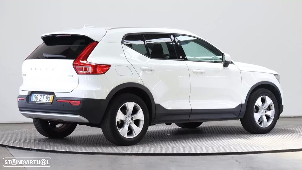 Volvo XC 40 1.5 T3 Momentum Plus - 3