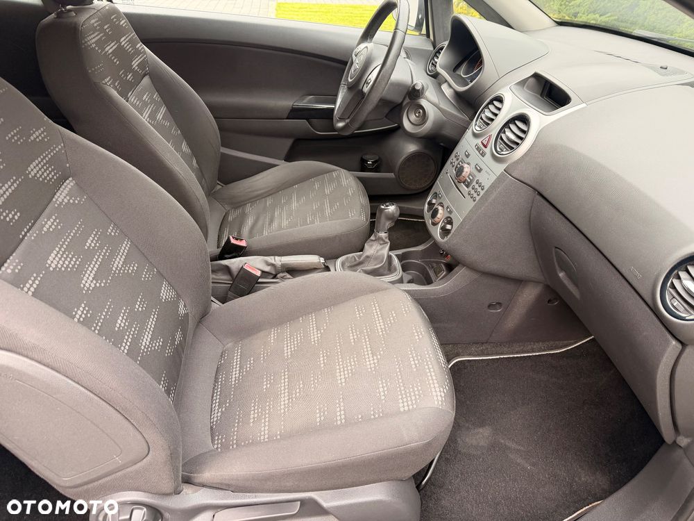 Opel Corsa - 19