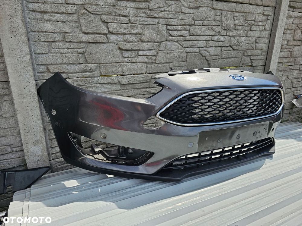 Ford Focus mk3 lift ZDERZAK PRZOD - 2