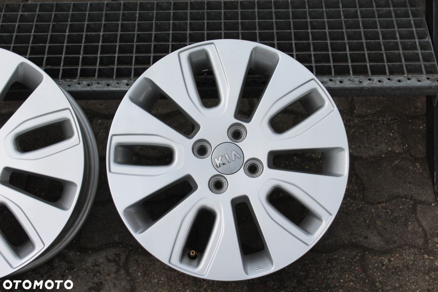 ORYG KIA RIO III 16cali 4x100 ET43 6J PICANTO - 3