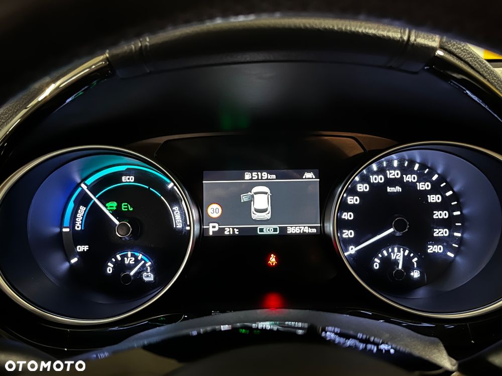 Kia XCeed - 28