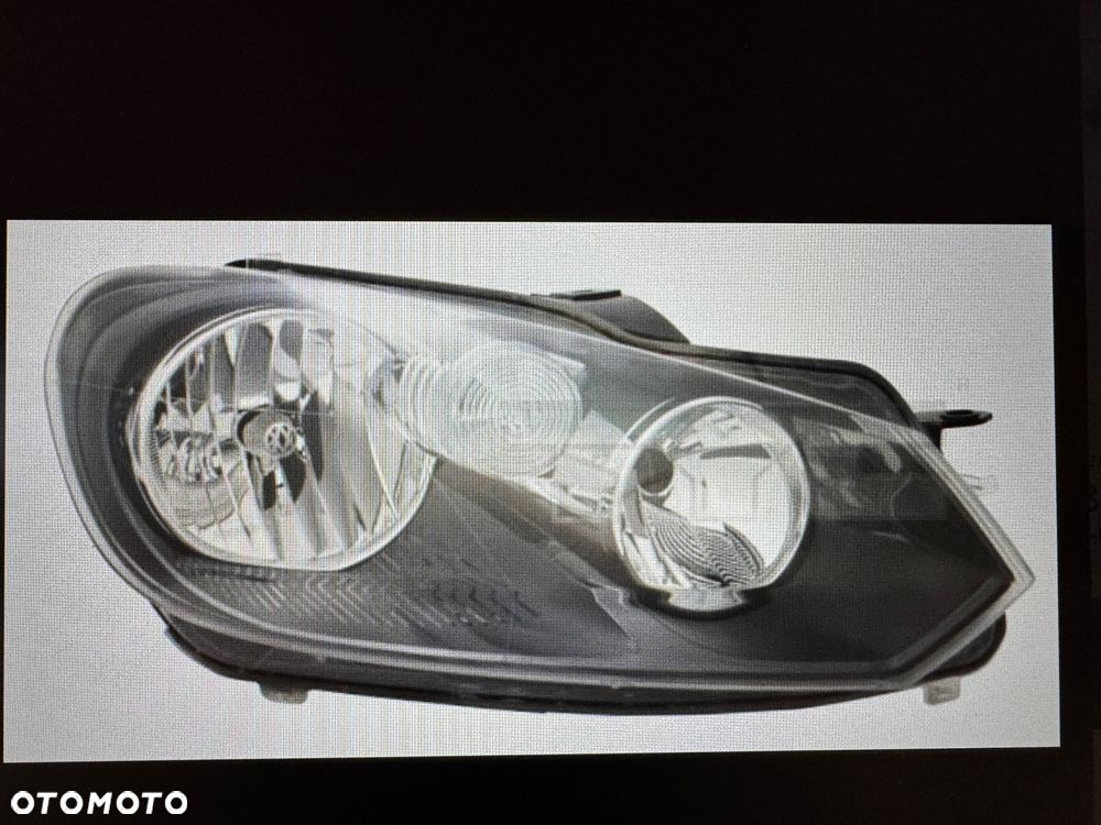 Volkswagen Golf VI reflektor maska klapa - 1