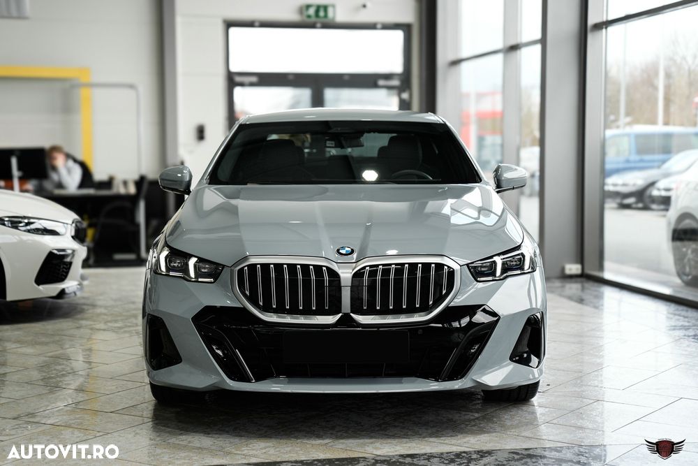 BMW Seria 5 520i Aut. - 2