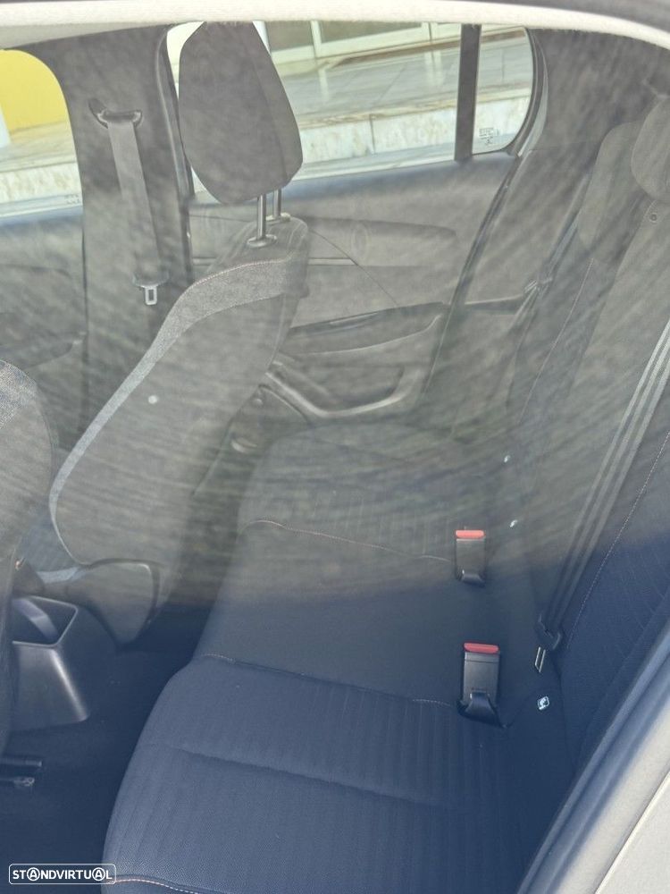 Peugeot 208 1.2 PureTech Active Pack - 14