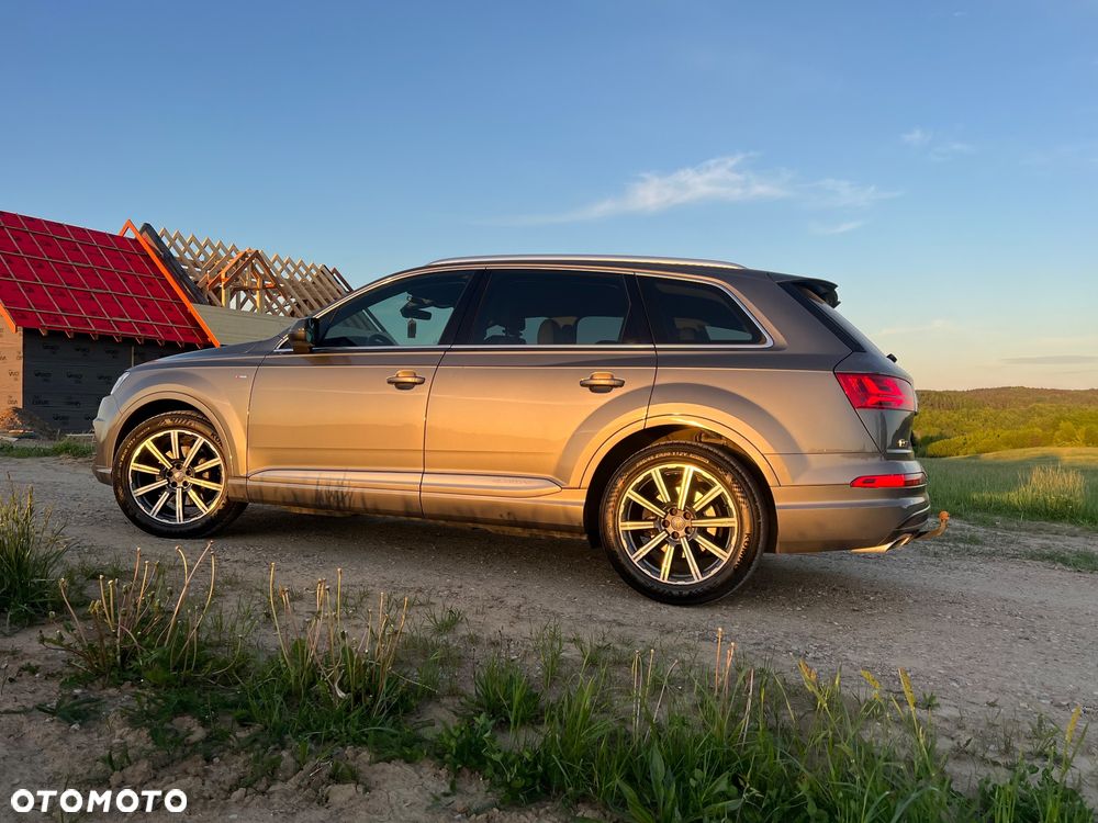 Audi Q7 3.0 TDI ultra Quattro Tiptronic - 2