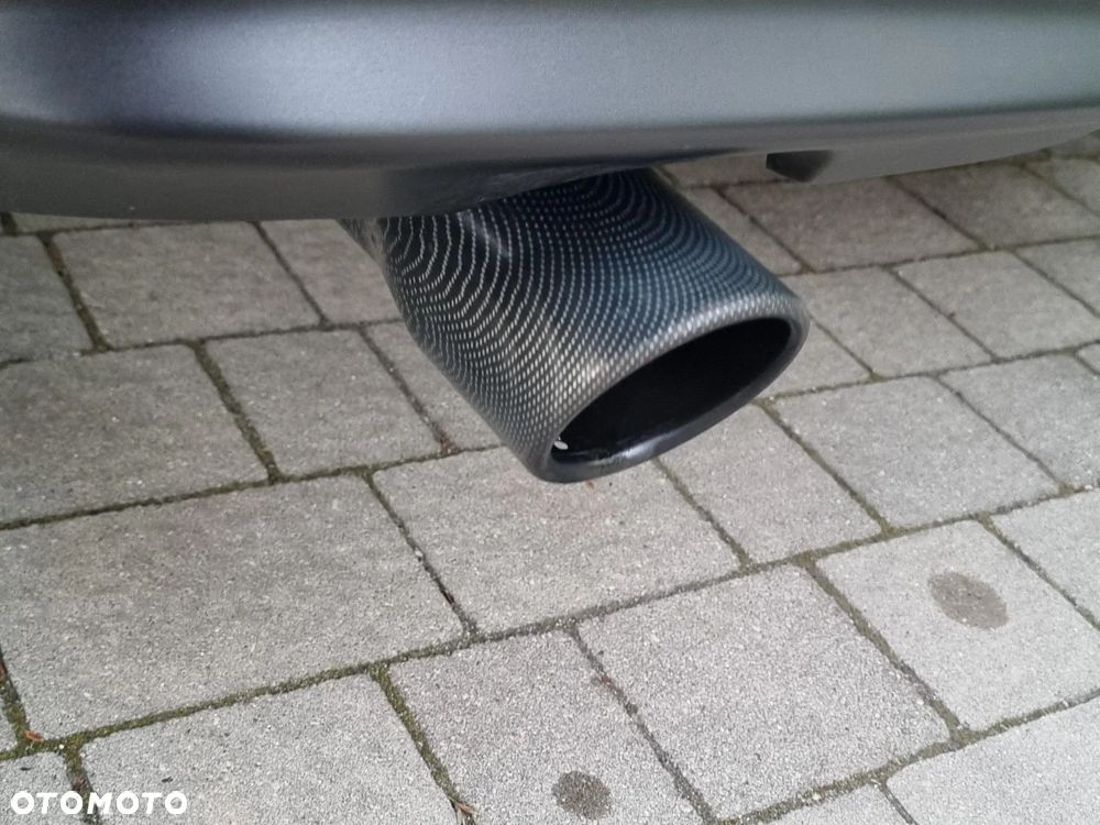 Nissan Juke 1.6 DIG-T ALL-MODE 4x4i CVT Shiro - 17