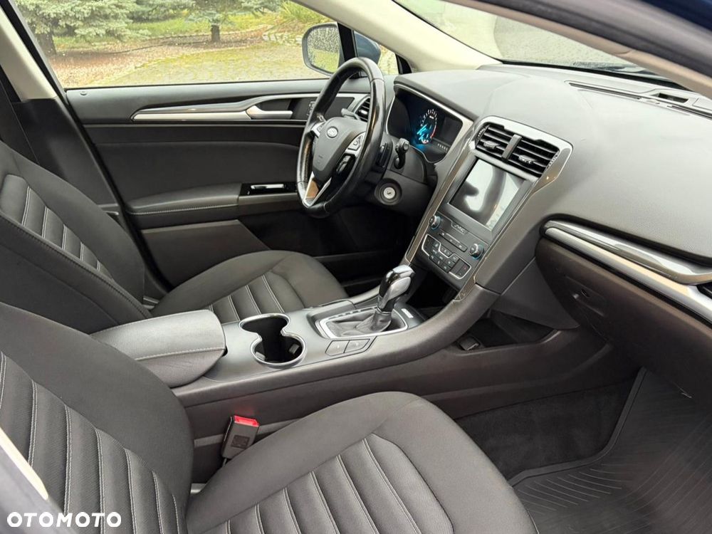Ford Mondeo - 9