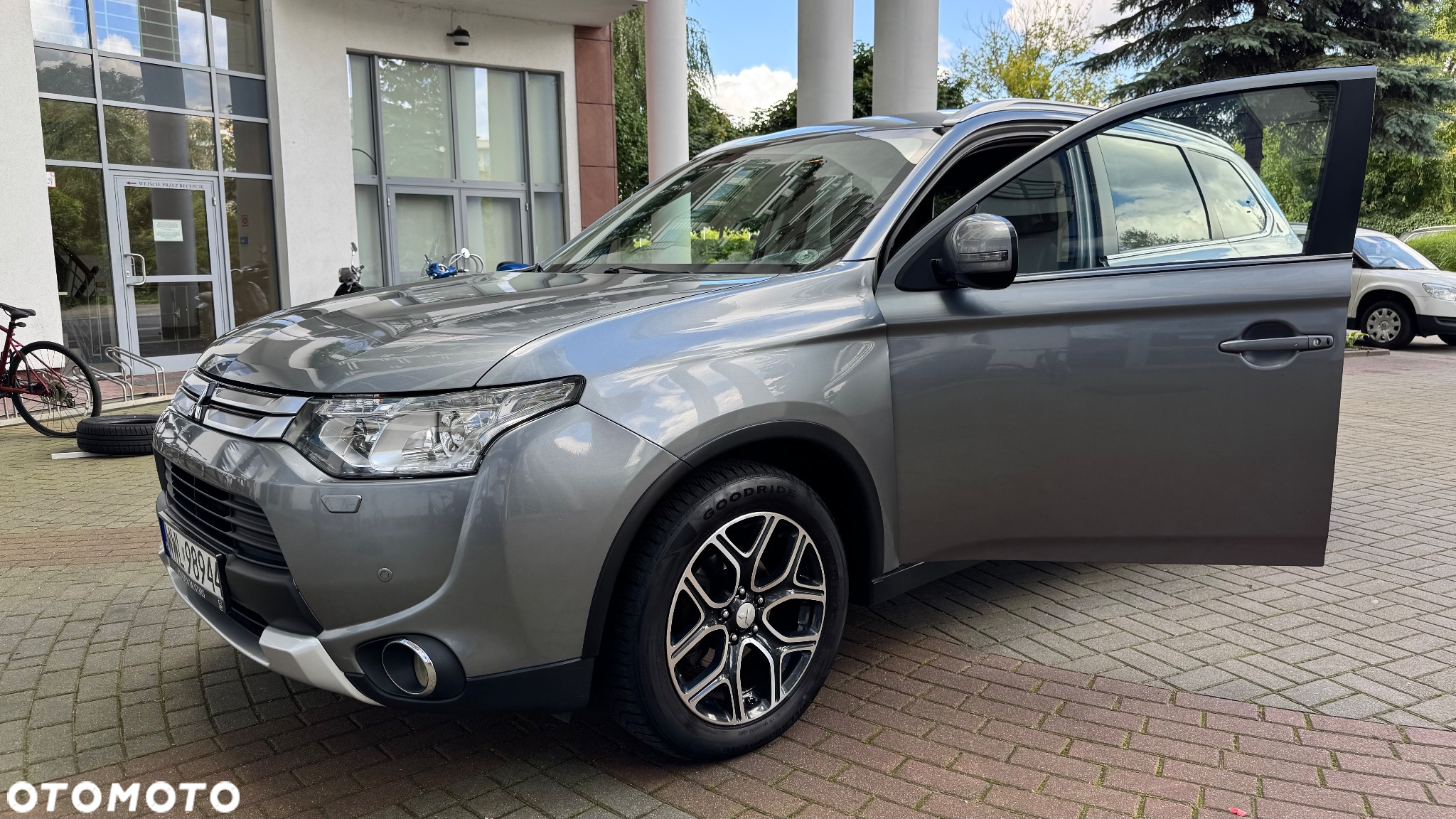 Mitsubishi Outlander - 3