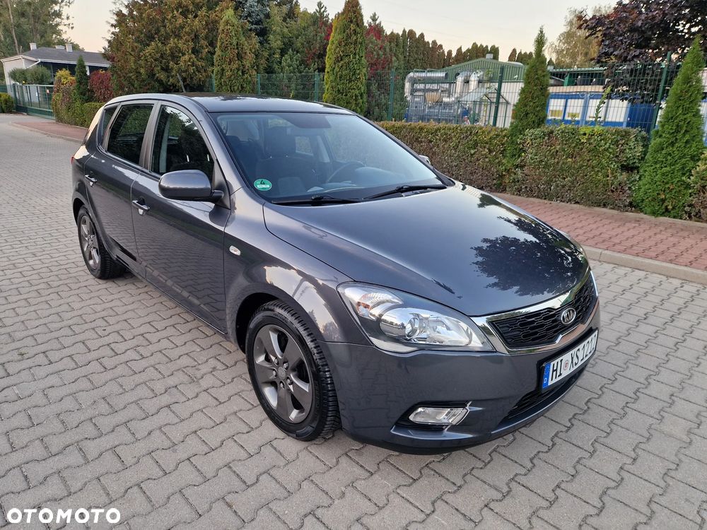 Kia Ceed - 2