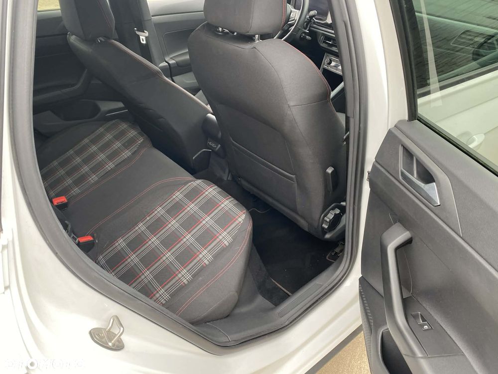 Volkswagen Polo 2.0 TSI DSG GTI - 14