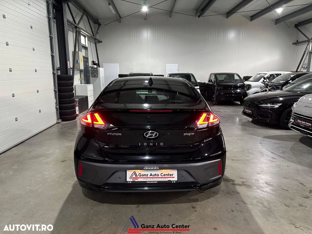 Hyundai IONIQ 1.6 GDI Premium - 40