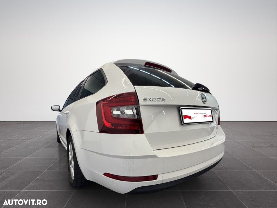 Skoda Octavia - 4