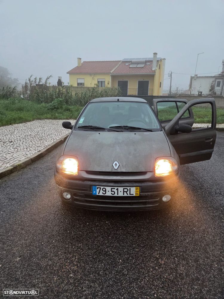 Renault Clio ver-1-2-16v-extreme - 1