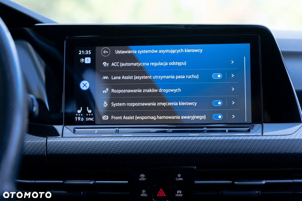 Volkswagen Golf - 20