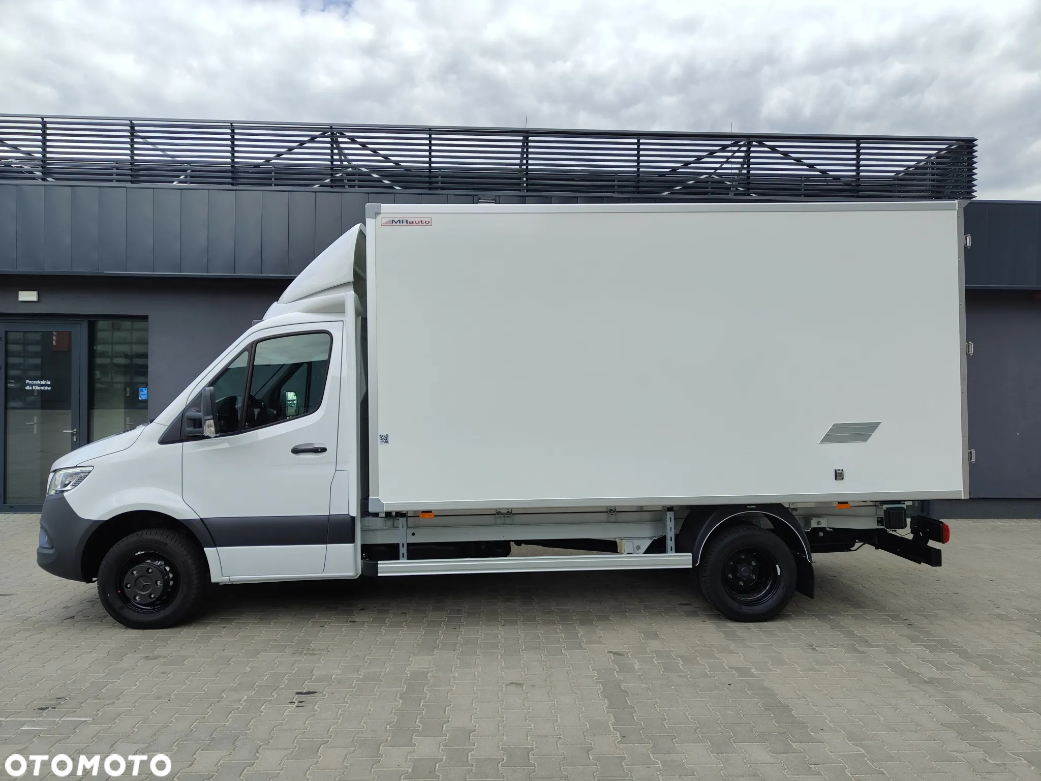 Mercedes-Benz Sprinter - 8